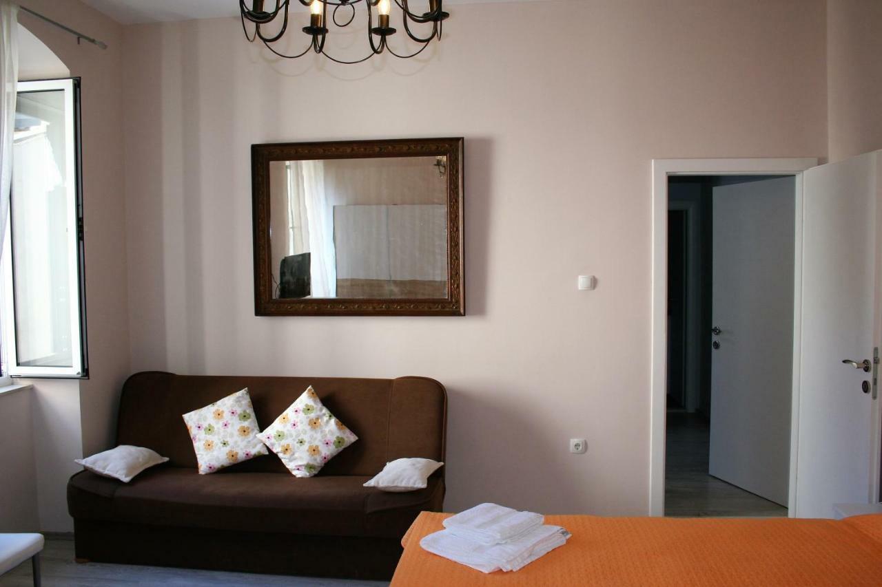 Pavelin Apartments Split Exterior foto