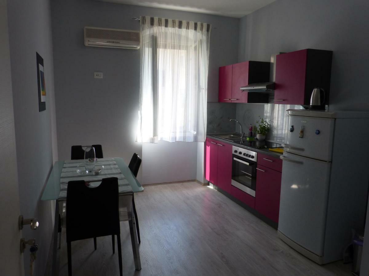 Pavelin Apartments Split Exterior foto